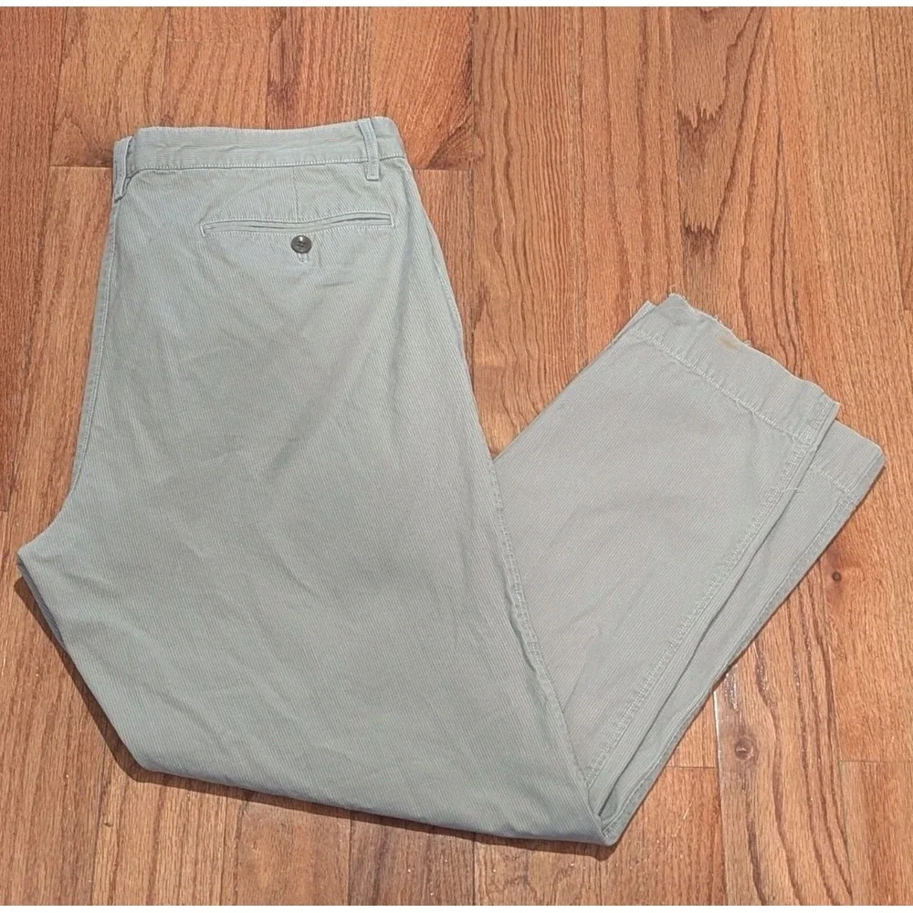 Classic‎ Striped Chino pants Men's 35x30 Straight Leg Preppy Banana Republic